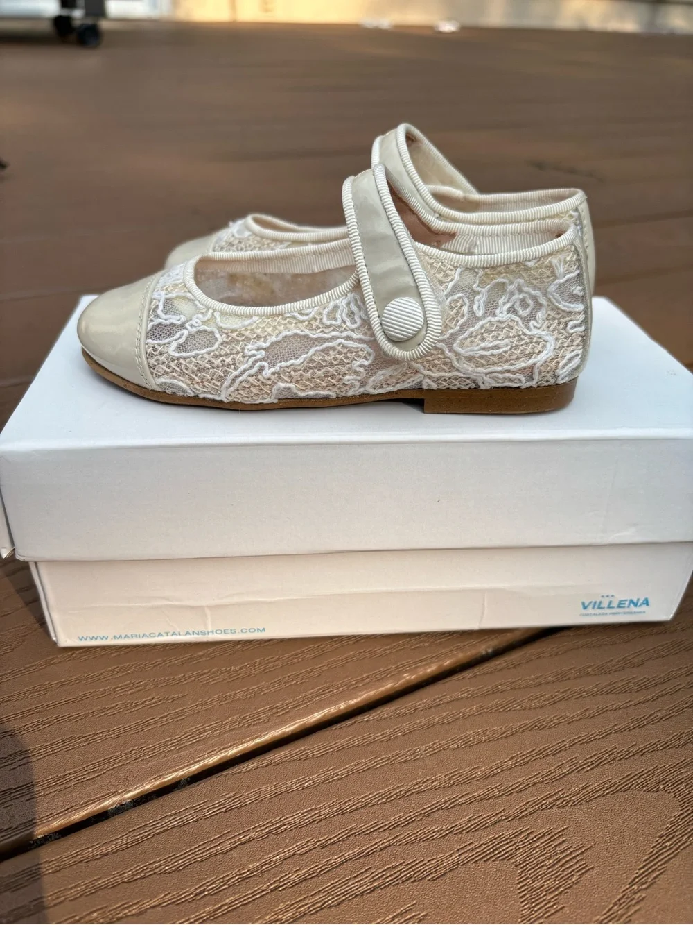 Maria Catalan | Ivory Lace Mary Jane Shoes Toddler Girls Size 24 NEW